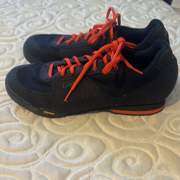 Giro Men's Athletic Shoes in Black with Orange Laces - Picture 3 of 8